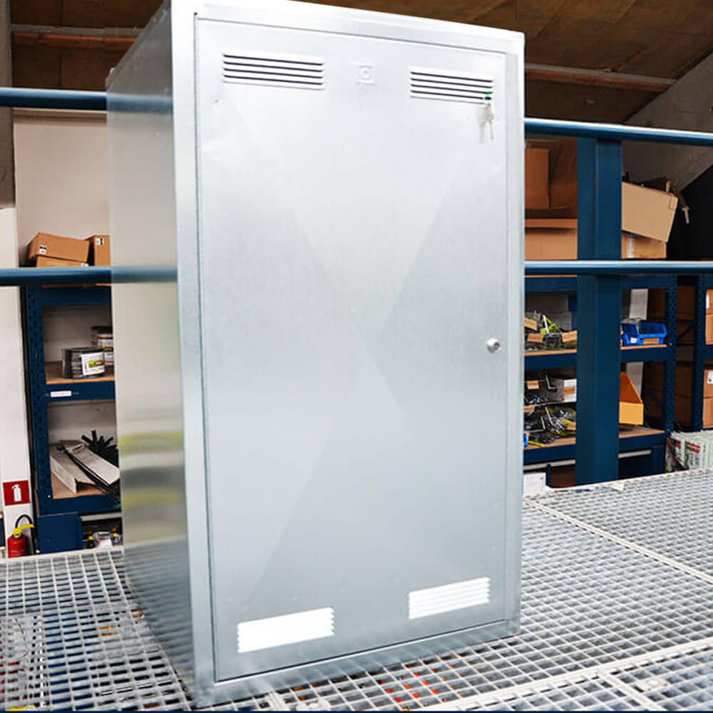 Armoire de sellerie porte selle Horse's Line